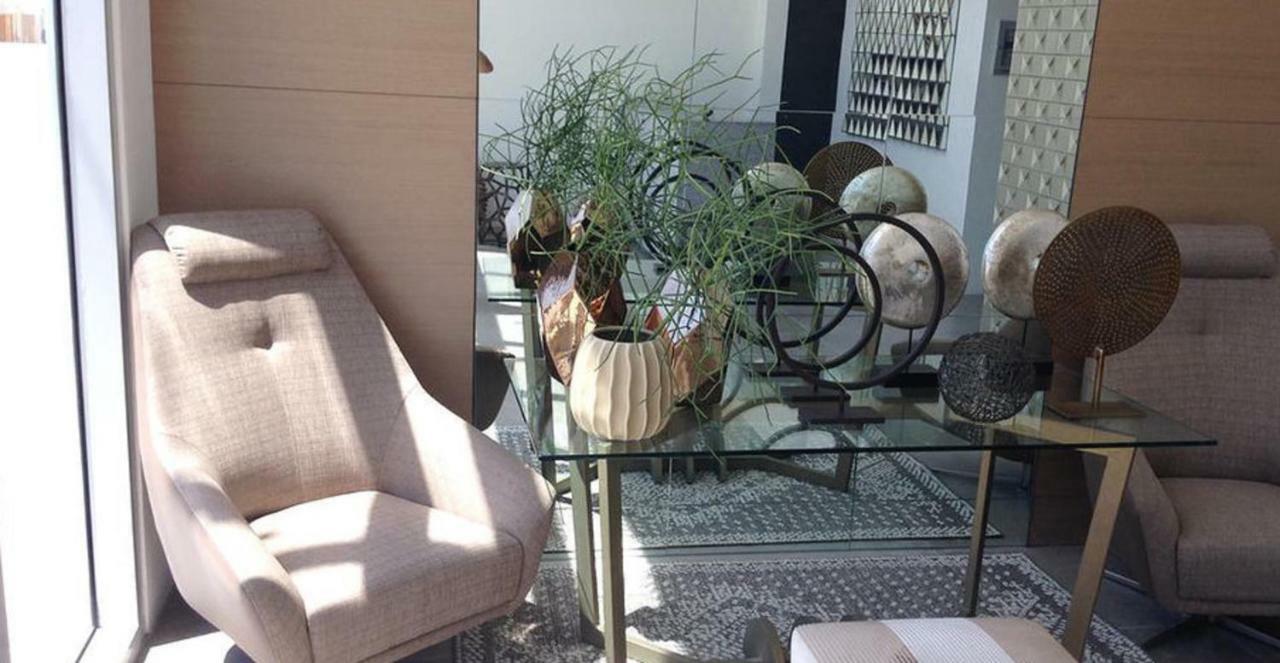 Azure C5 Man-Made Beach Balcony Multiple Units Manila Exterior foto